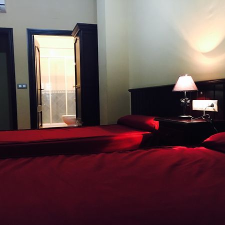 Hostal Pechi Huévar 외부 사진