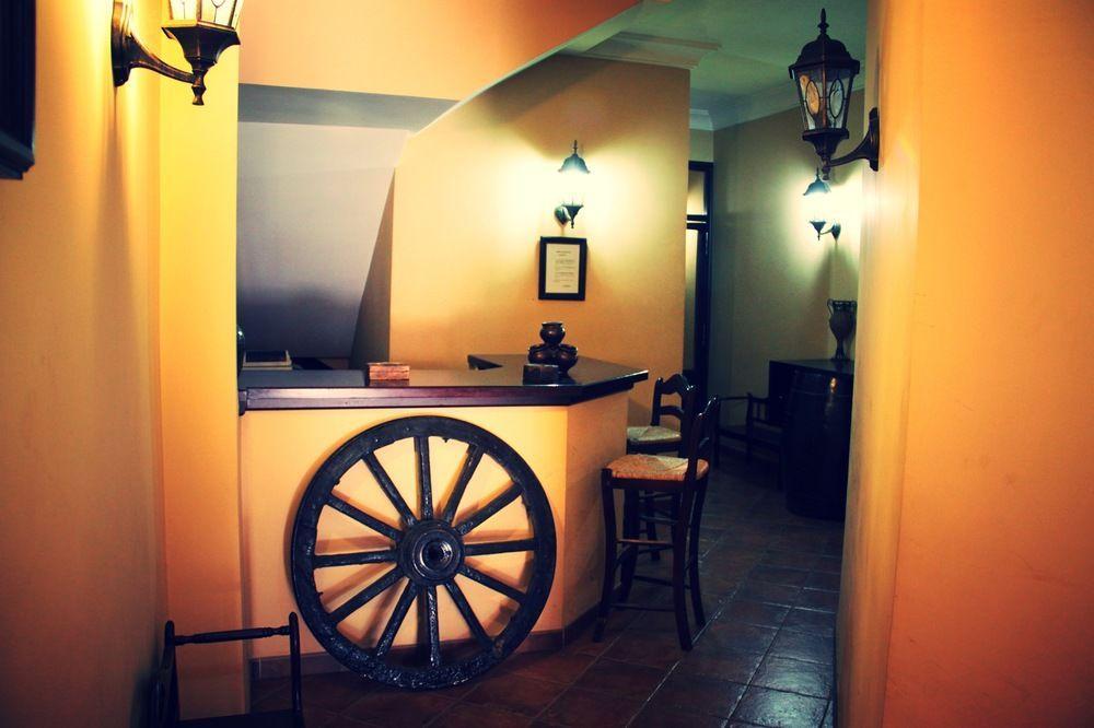 Hostal Pechi Huévar 외부 사진