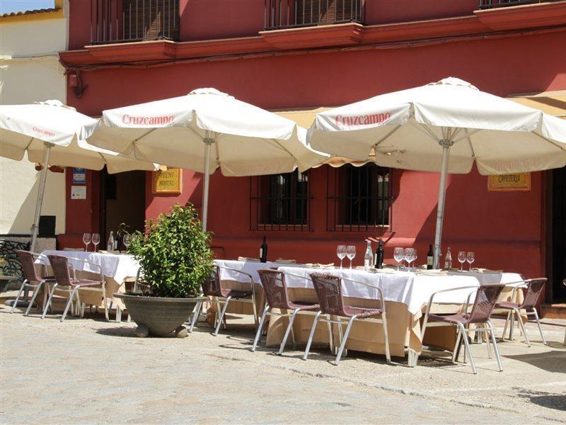 Hostal Pechi Huévar 외부 사진