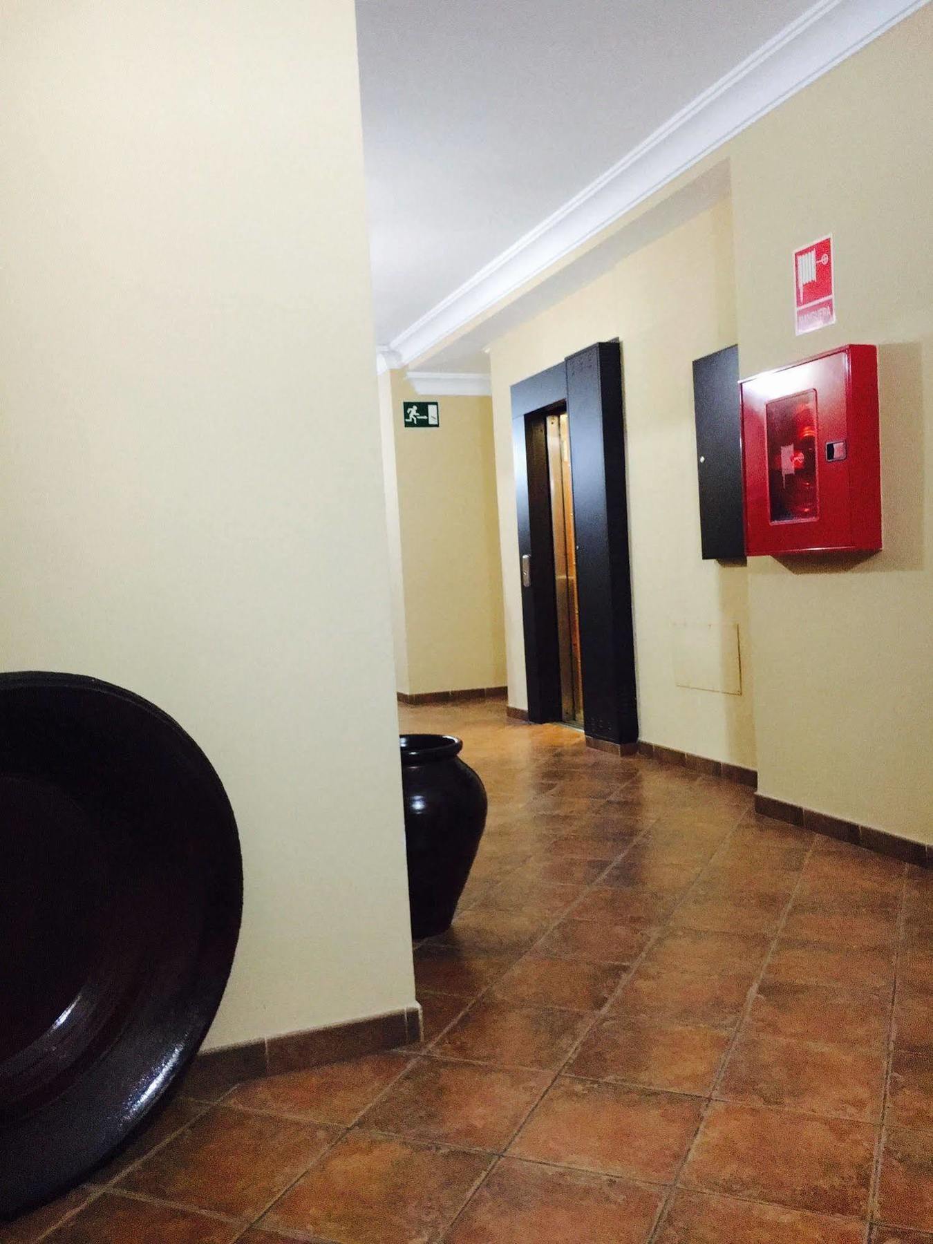 Hostal Pechi Huévar 외부 사진