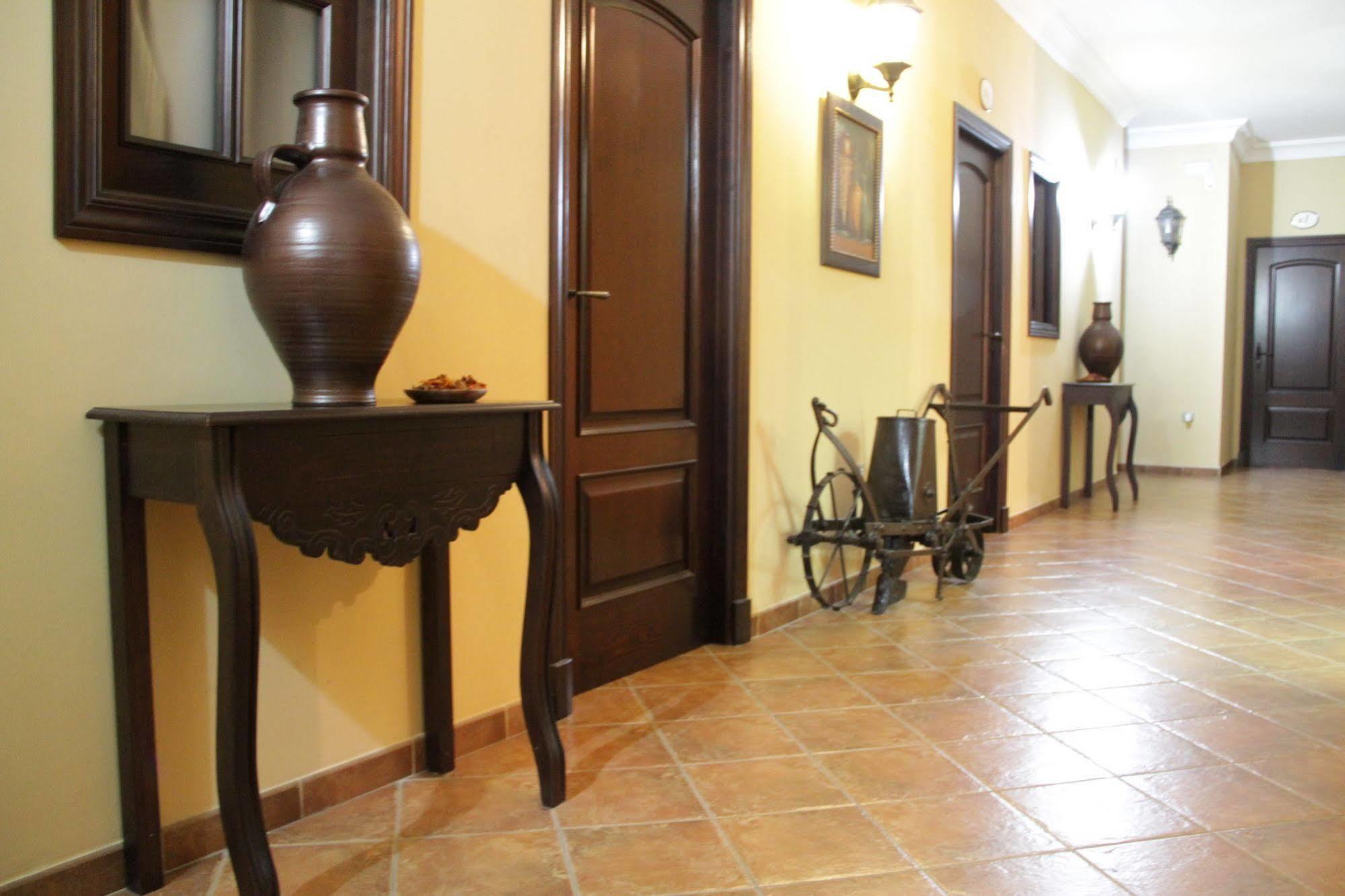Hostal Pechi Huévar 외부 사진